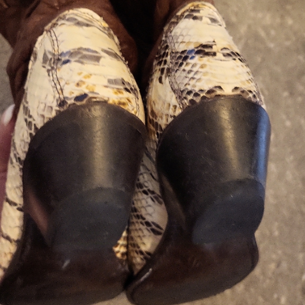 Vintage Dingo Made in the USA Snake Skin Cowboy Boots with Toe Tips - Picture 8 of 16